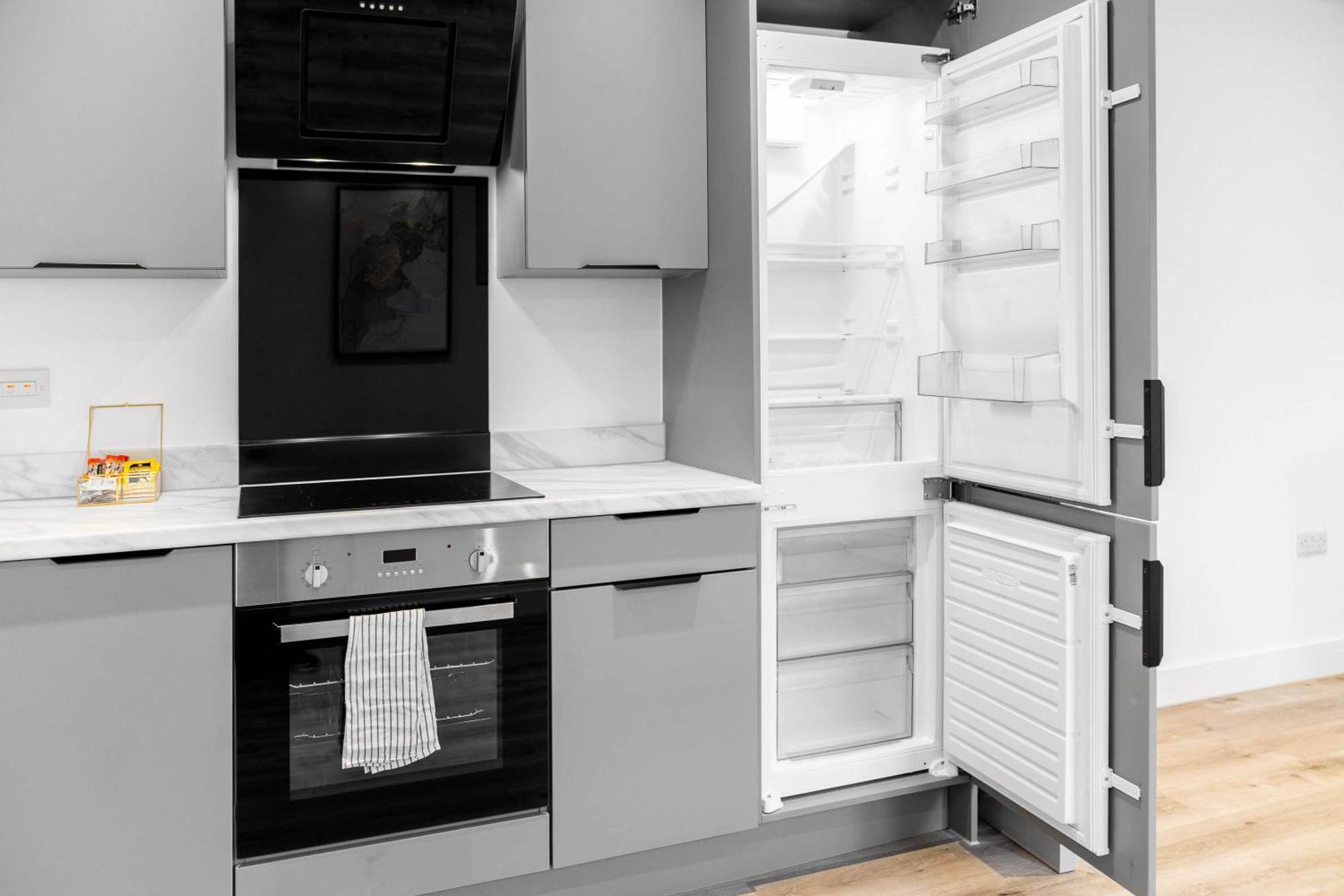Luxury Apartment - 2 Bedrooms - Balcony - Parking - Netflix - Wifi - 7Mc 버밍엄 외부 사진