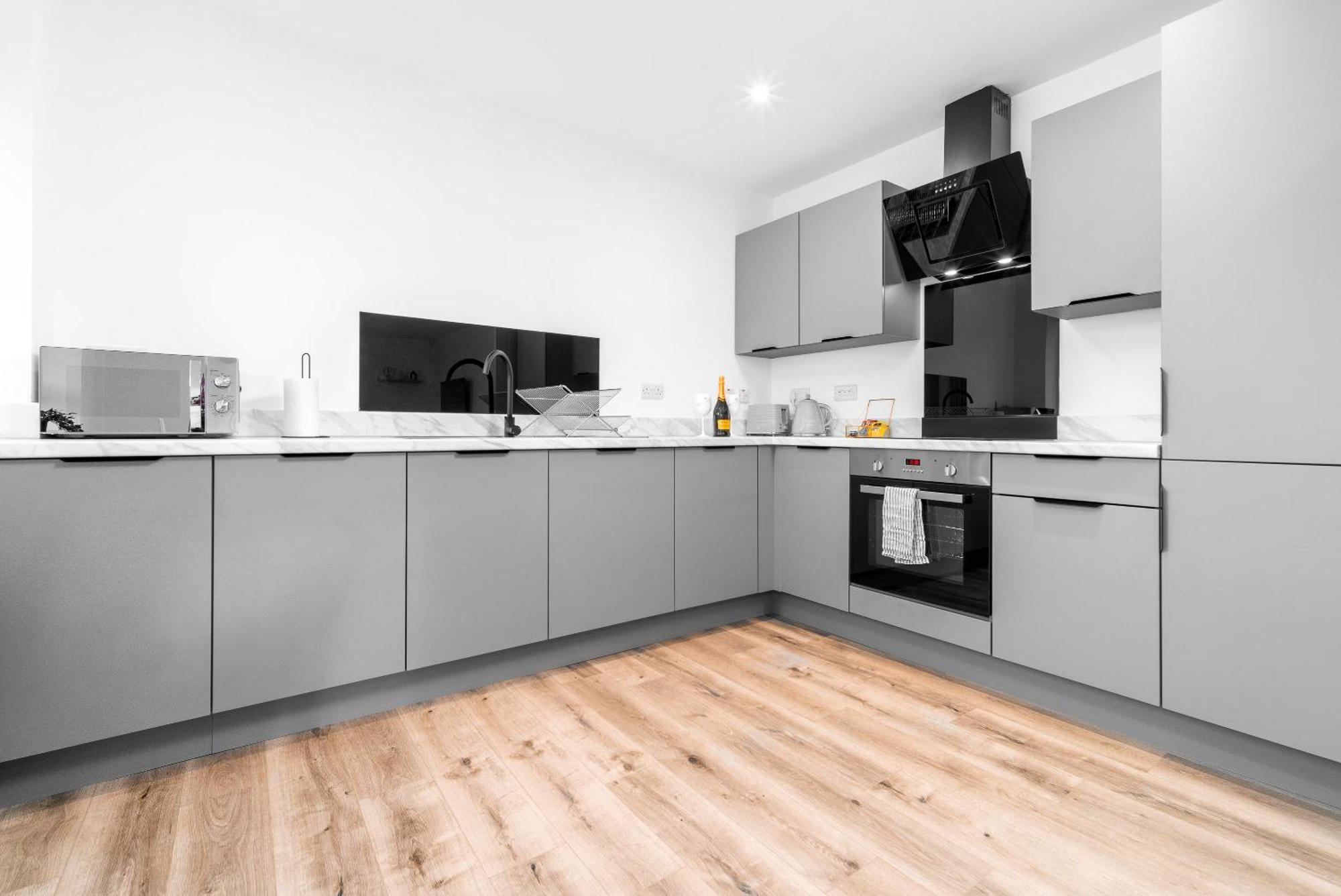 Luxury Apartment - 2 Bedrooms - Balcony - Parking - Netflix - Wifi - 7Mc 버밍엄 외부 사진